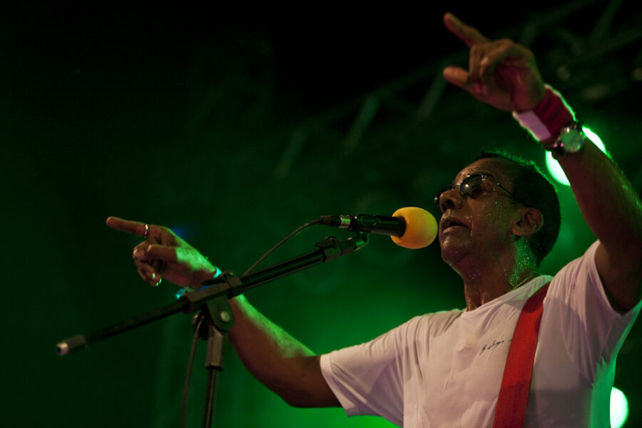 Encontro entre Jorge Ben Jor e Trio Mocotó permite ouvir levada clássica do samba rock (Cássio Abreu/Wikimedia Commons)